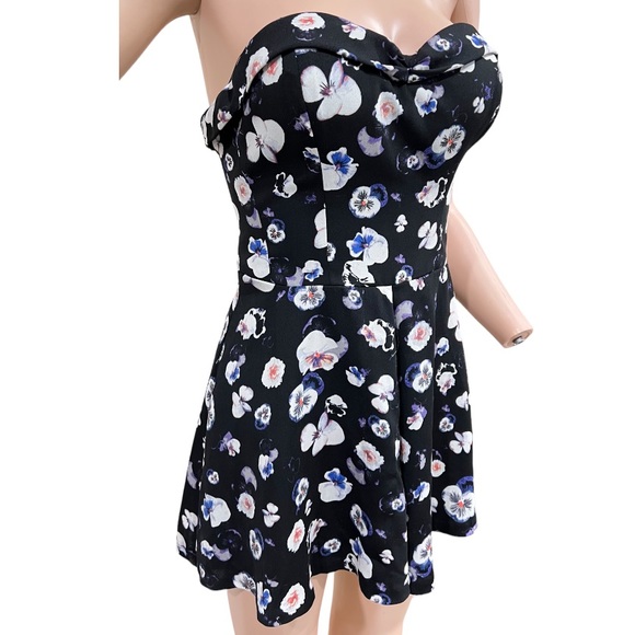 Guess Floral Sleeveless Romper Black Size 2 - Picture 5 of 14